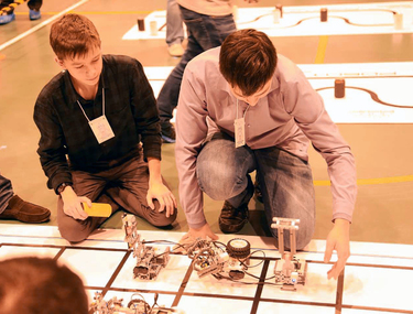 Соревнования по робототехнике в Сургуте