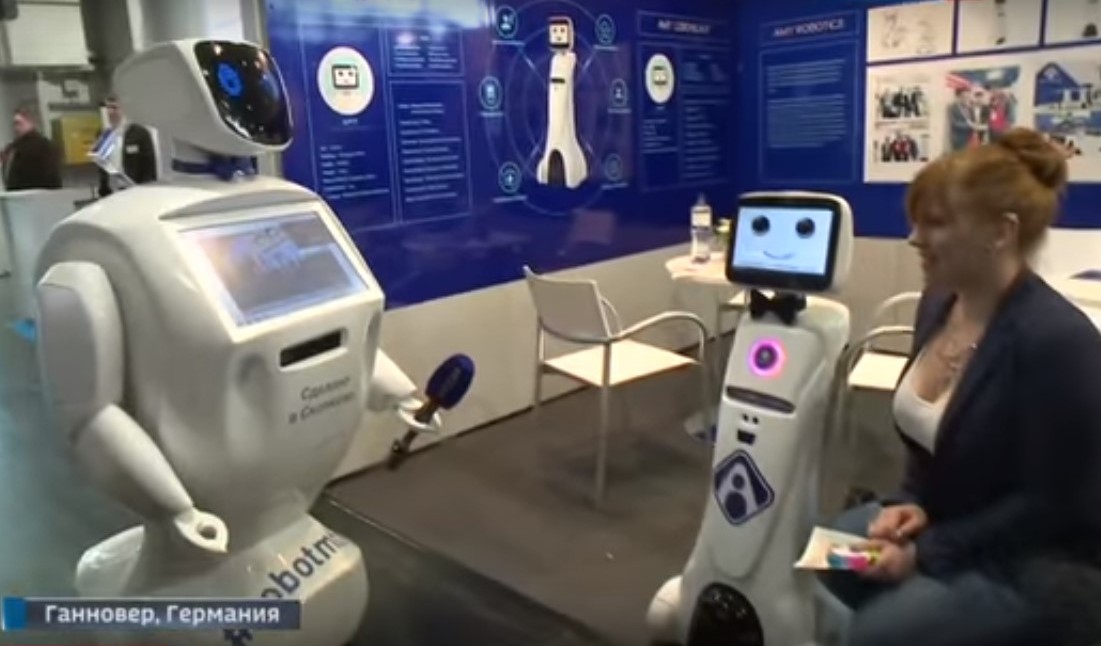  Российские роботы произвели фурор на выставке в Ганновере 