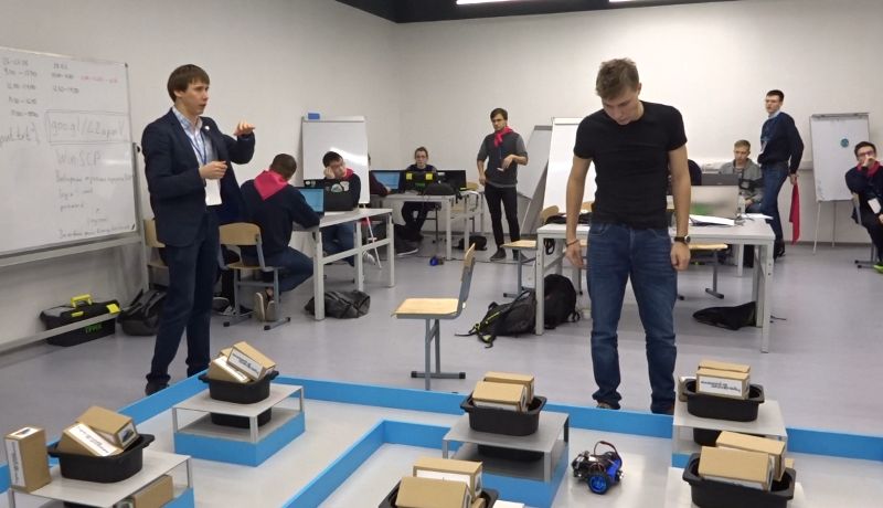 Олимпиада НТИ: роботы спешат на помощь логистическим центрам